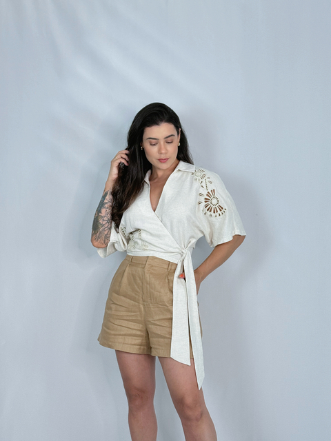 BLUSA TRANSPASSADA JAQUELINE CRU