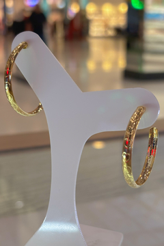 Brinco Argola 30mm Corações - Via Gold Semijoias