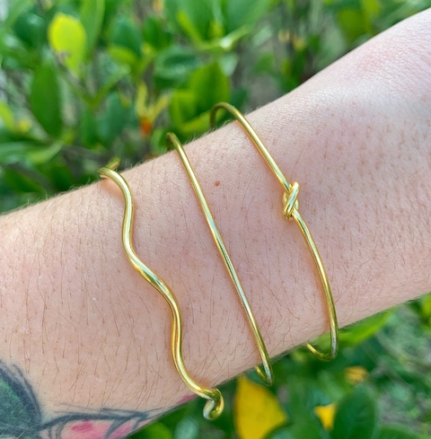 BRACELETE TUBULAR (da esquerda)