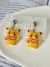 Brinco Pikachu com Cachecol - comprar online