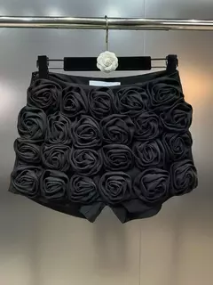 SHORT DE ROSAS VALENTINO NEGRO