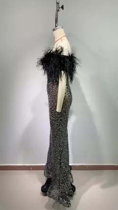 Maxi Vestido de Pedrería y Plumas—Colección Diva - tienda en línea