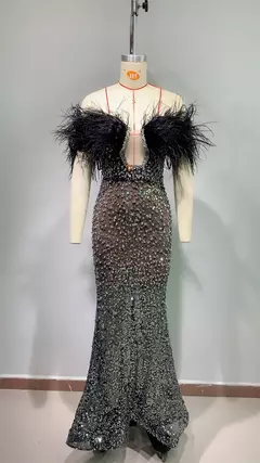 Maxi Vestido de Pedrería y Plumas—Colección Diva - tienda en línea