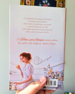 Livro Destinada ao Duque - livro físico com marcador na internet