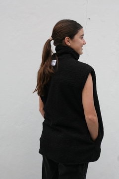 Chaleco Corderito Negro - Milton House