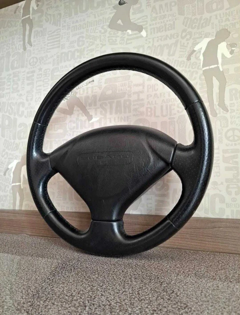 Volante Subaru Legacy e Outback GX 94 - 98 usando
