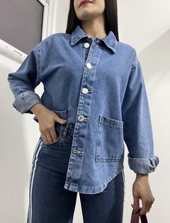 Camisa Mari na internet