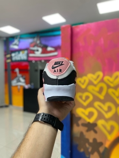 NIKE AIR MAX 90 BRANCO/CINZA/ROSA - Tenis Bessa