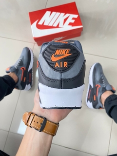 NIKE AIR MAX 90 GRAFITE/LARANJA na internet