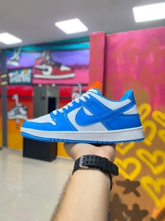 NIKE SB DUNK LOW AZUL BEBÊ