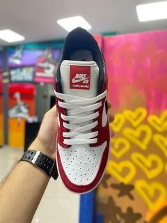 NIKE SB DUNK LOW BRANCO/VERMELHO - comprar online