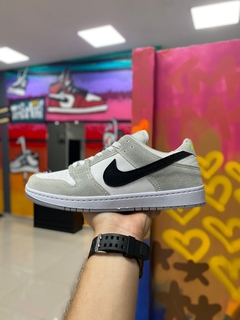 NIKE SB DUNK LOW CINZA/VERDE