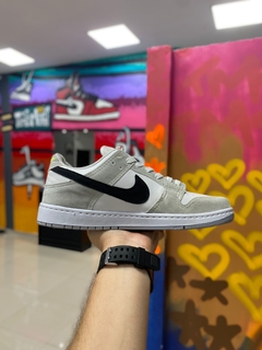 NIKE SB DUNK LOW CINZA/VERDE na internet