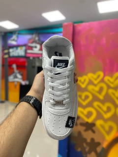 NIKE AIR FORCE JUST DO IT BRANCO/CINZA - comprar online