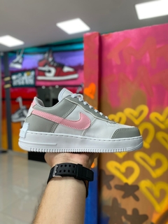 NIKE AIR FORCE SHADOW CINZA/ROSA na internet