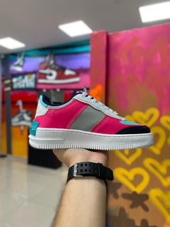 NIKE AIR FORCE SHADOW PRETO/ROSA/VERDE na internet