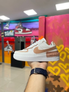 NIKE AIR FORCE SHADOW SALMÃO