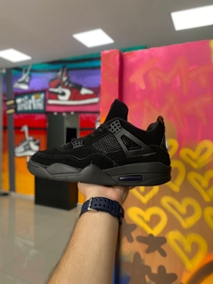 NIKE AIR JORDAN 4 PRETO
