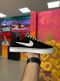 NIKE SB PRETO/BRANCO na internet