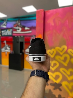 NIKE SB PRETO/BRANCO - Tenis Bessa