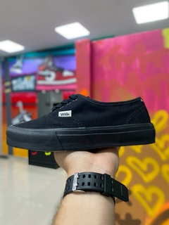 VANS AUTHENTIC PRETO