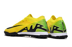 Nike SOCIETY na internet