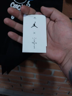 PLAYERA JORDAN X TRAVIS SCOTT X FRAGMENT DE MANGA CORTA CUELLO REDONDO (IMPORTACION)
