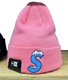Gorro de punto SUPREME con logotipo clásico UNISEX ENVIO INMEDIATO