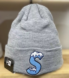 Gorro de punto SUPREME con logotipo clásico UNISEX (IMPORTACION)