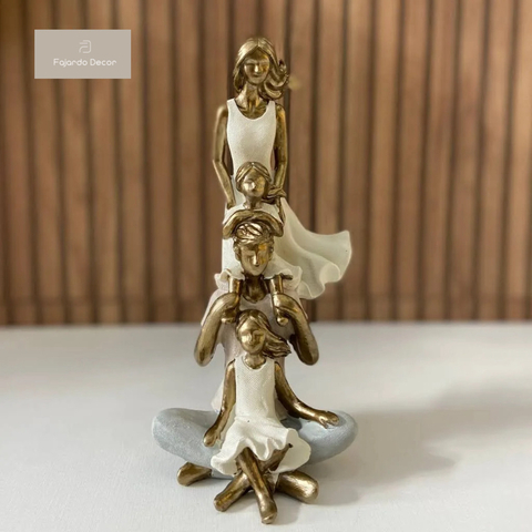 Escultura família 2 filhas