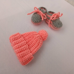 Combo recién nacido de gorro y botitas - comprar online