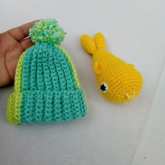 Combo recién nacido de gorrito + muñeco apego en internet