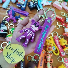 Llavero Freddy morado