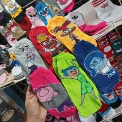 soquete intensamente adulto