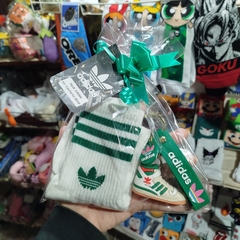 Pack Adidas (llavero+medias 3/4)