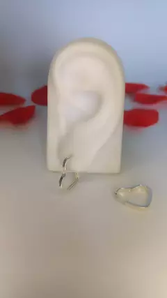 Argola abaulada em prata 925