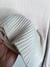 Blusa de Tricô Bege Detalhe em Pérolas TAM.P CÓD.44 na internet