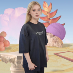 Camiseta Logo Preta Oversized Comfort na internet