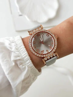 Reloj magnolia (gris)