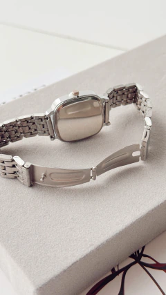 Reloj Olivia