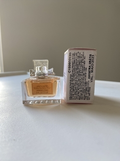 Miss Dior miniatura - comprar online