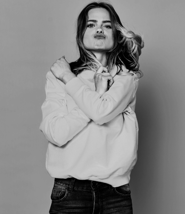 MUJER