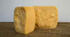 Sardo Semi-estacionado fraccionado x 1/2 horma - 1,75 kg aprox SIN TACC - comprar online