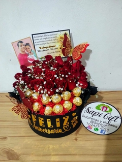 BOX DE 24 ROSAS Y FERRERO