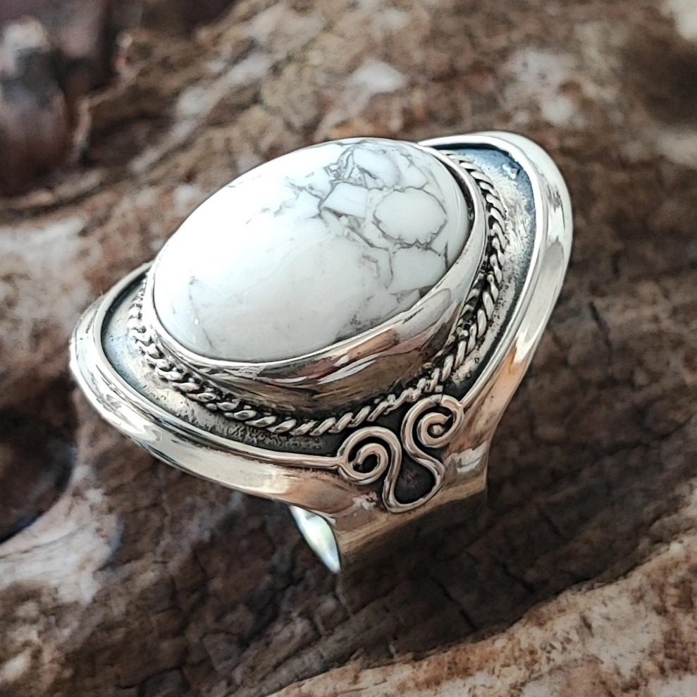 Anel Howlite Branca 05