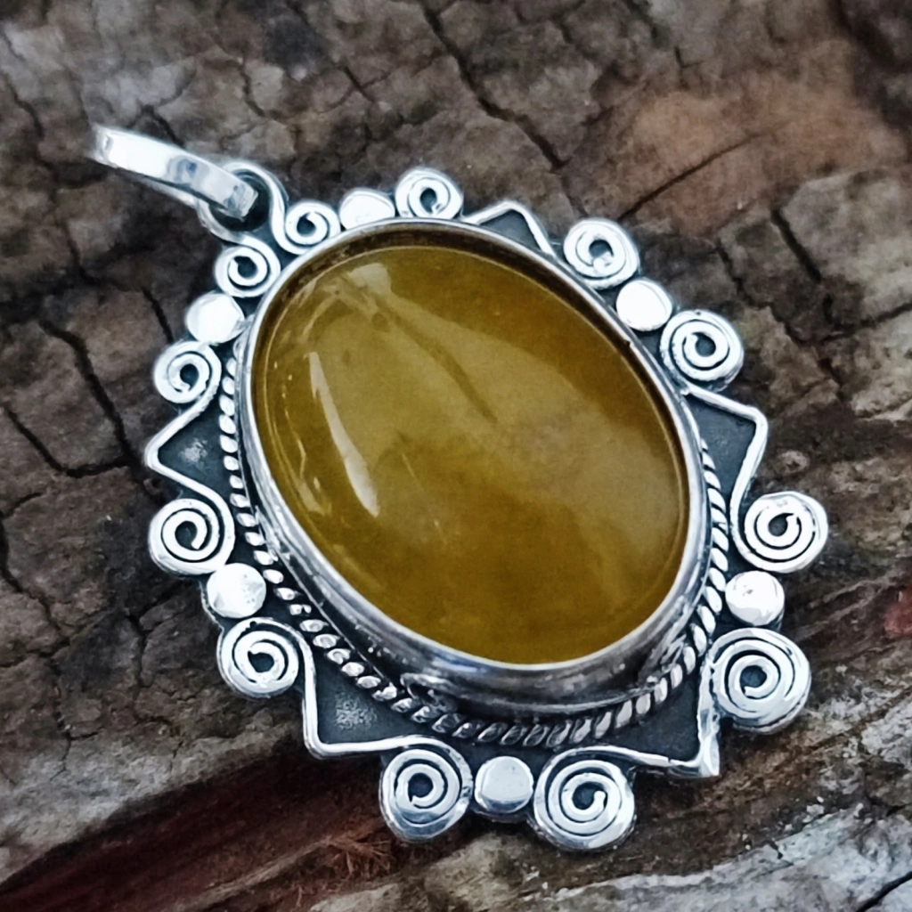 pingente jade amarela 04