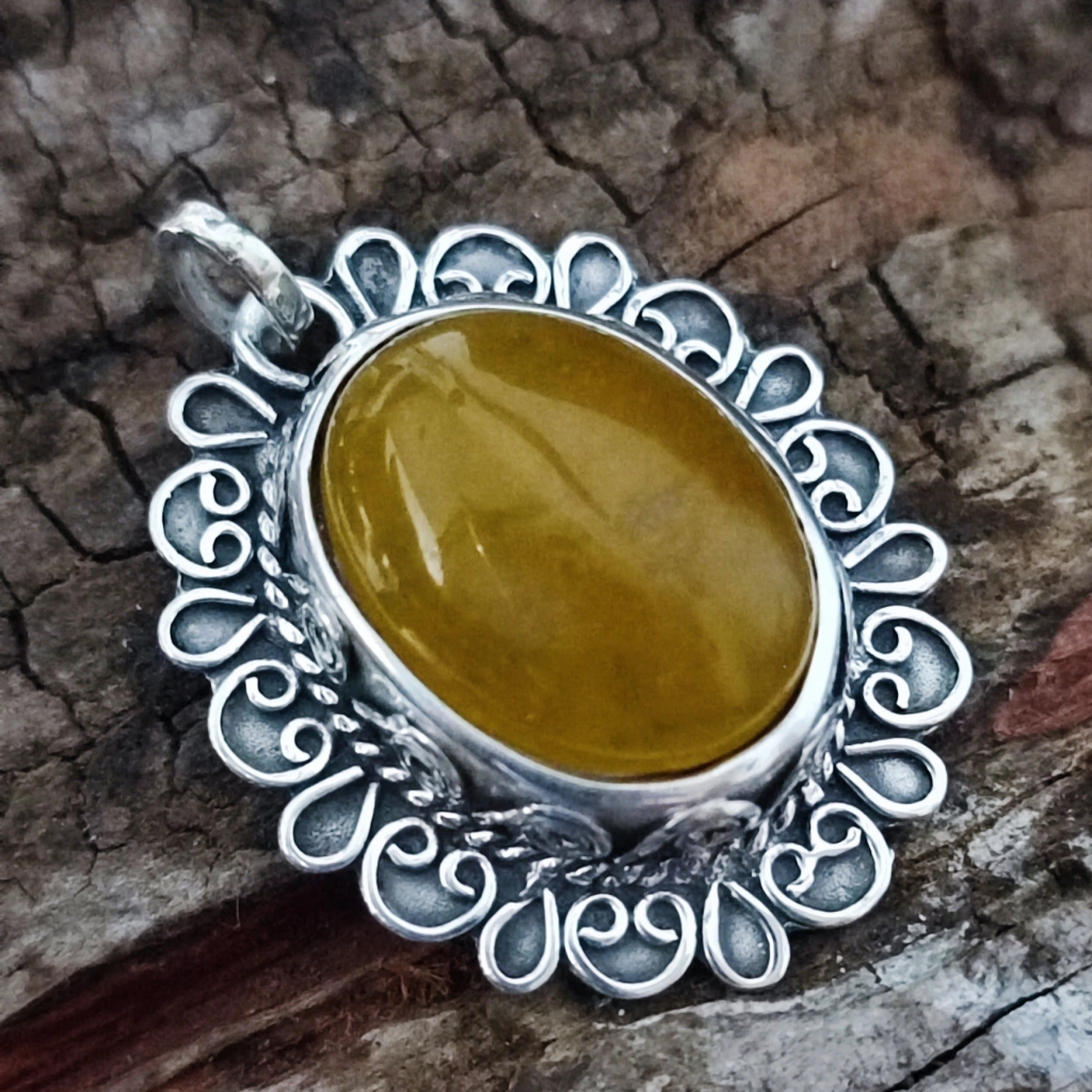 Pingente jade amarela 05
