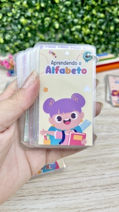Aprendendo o Alfabeto Menina