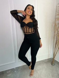 cropped detalhe em tule com bojo