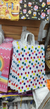 Imagen de Bolsa Regalo Fantasia Papel Estampada Surtid 22x30 Pack X300